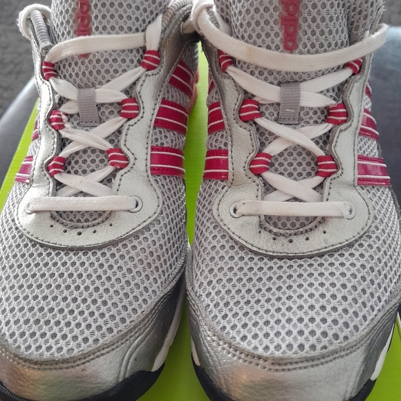 Adidas Raziya II women's sz 10. Perfect condition like new - Picture 7 of 7